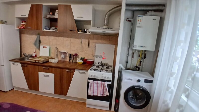 Uverturii, 2 camere, centrala proprie, bloc 1981,